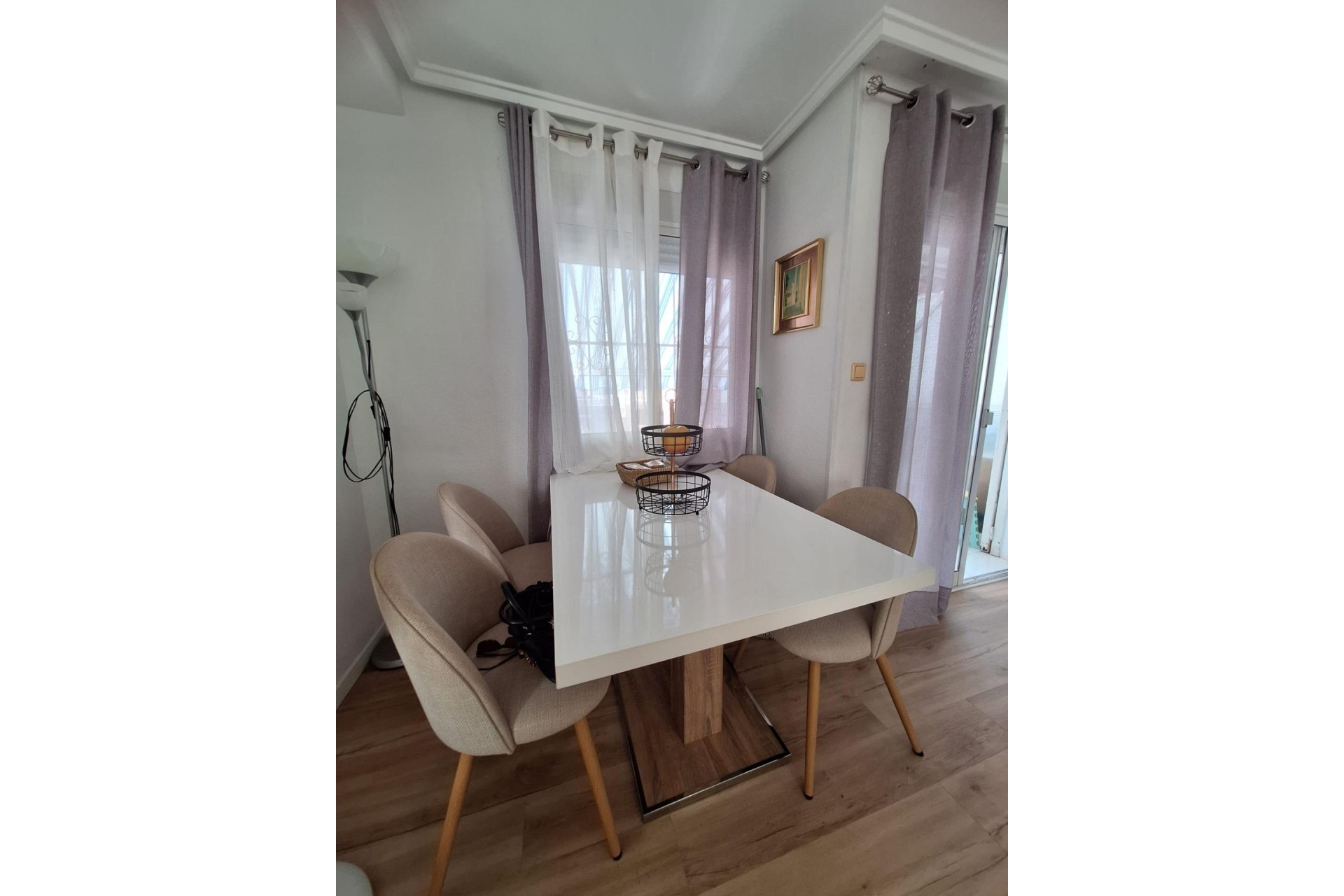 Sprzedaż - Apartament / Mieszkanie -
Torrevieja