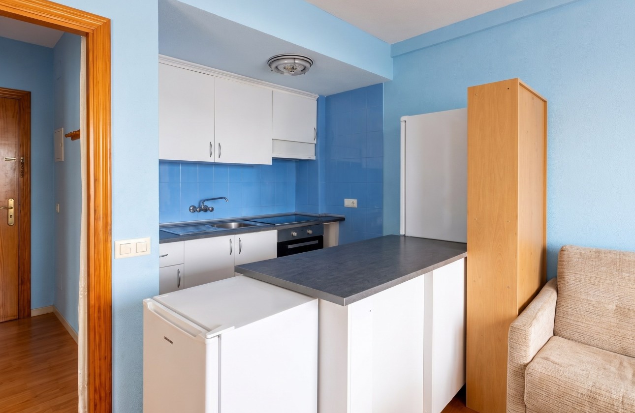 Sprzedaż - Apartament / Mieszkanie -
Torrevieja