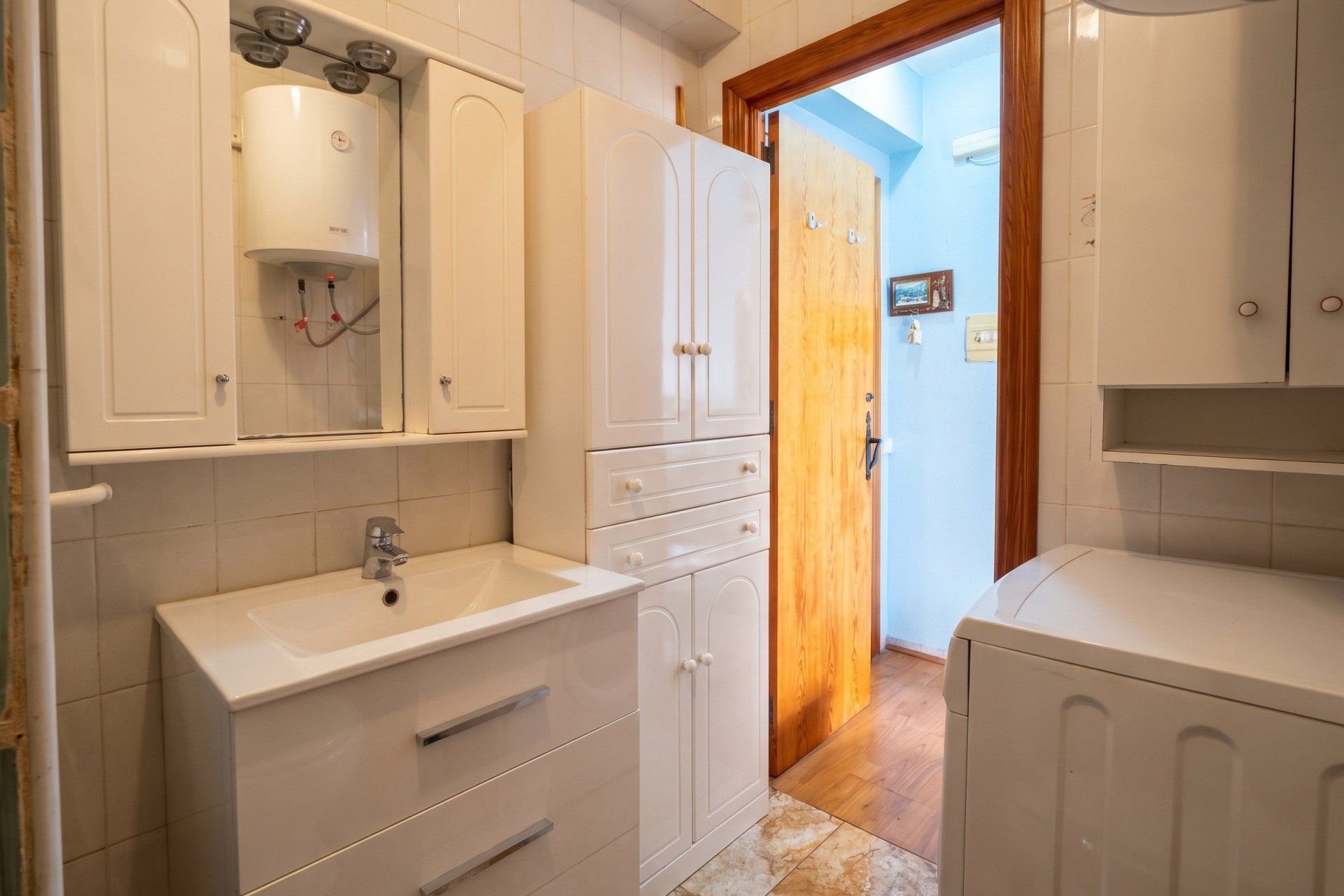Sprzedaż - Apartament / Mieszkanie -
Torrevieja