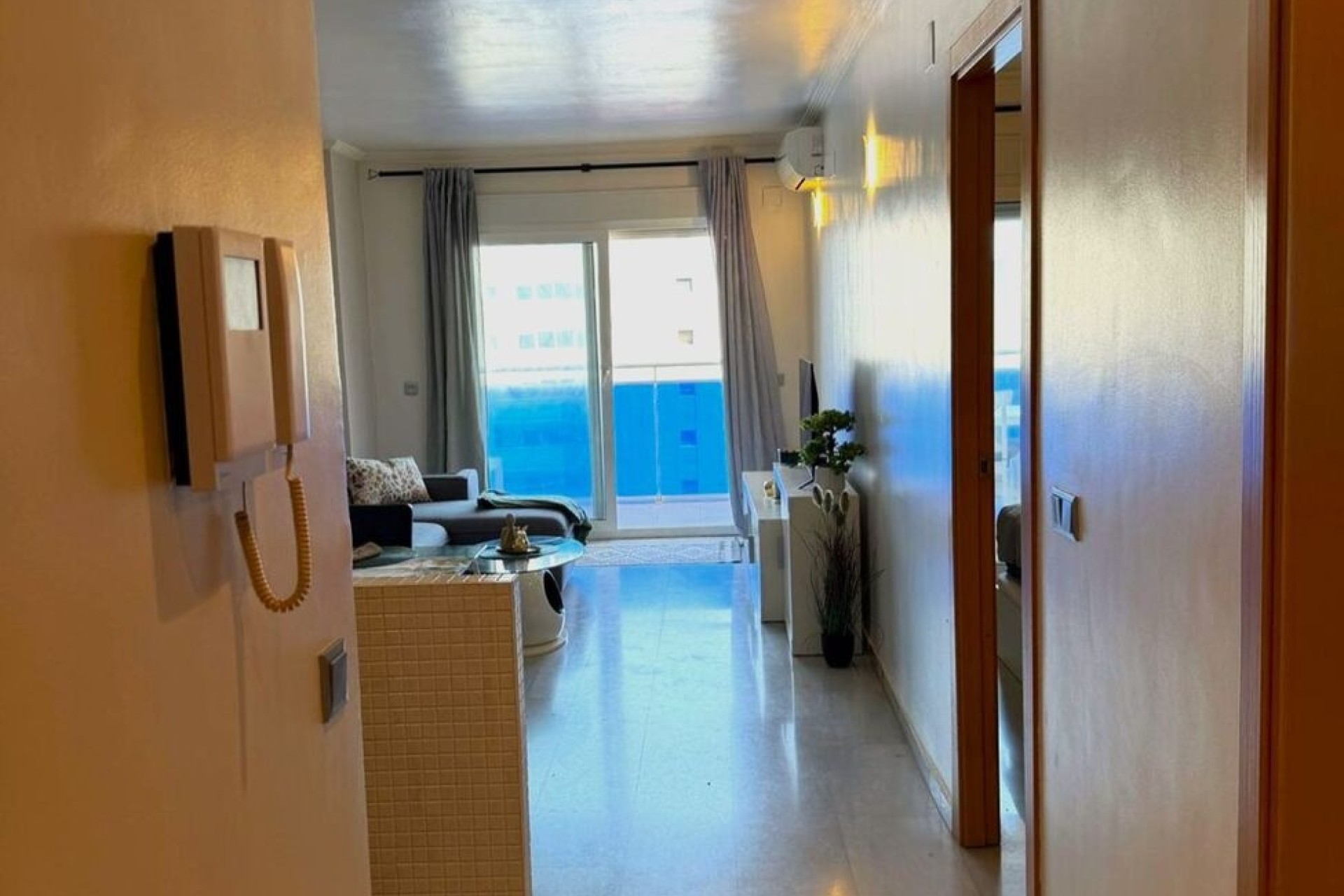 Sprzedaż - Apartament / Mieszkanie -
Villajoyosa - Costa Blanca