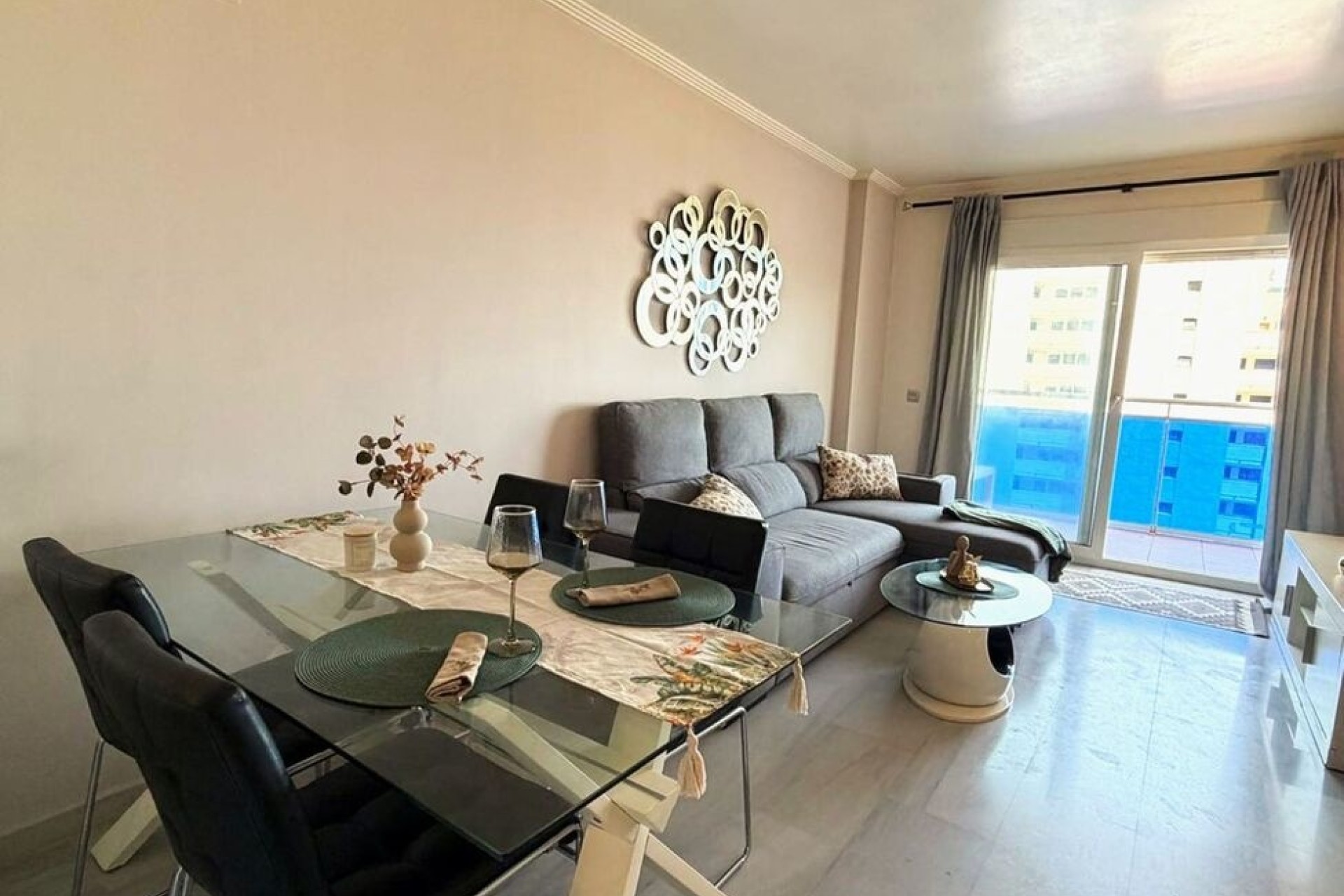 Sprzedaż - Apartament / Mieszkanie -
Villajoyosa - Costa Blanca