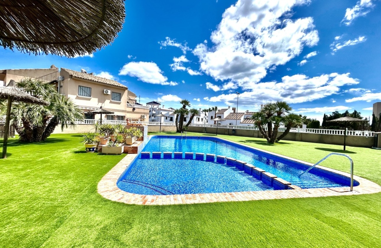 Sprzedaż - Apartament / Mieszkanie -
Villamartín - Costa Blanca