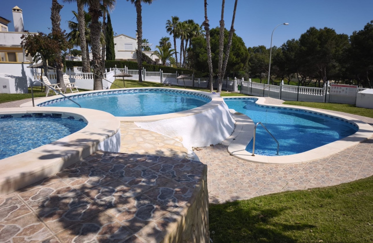 Sprzedaż - Apartament / Mieszkanie -
Villamartín - Costa Blanca