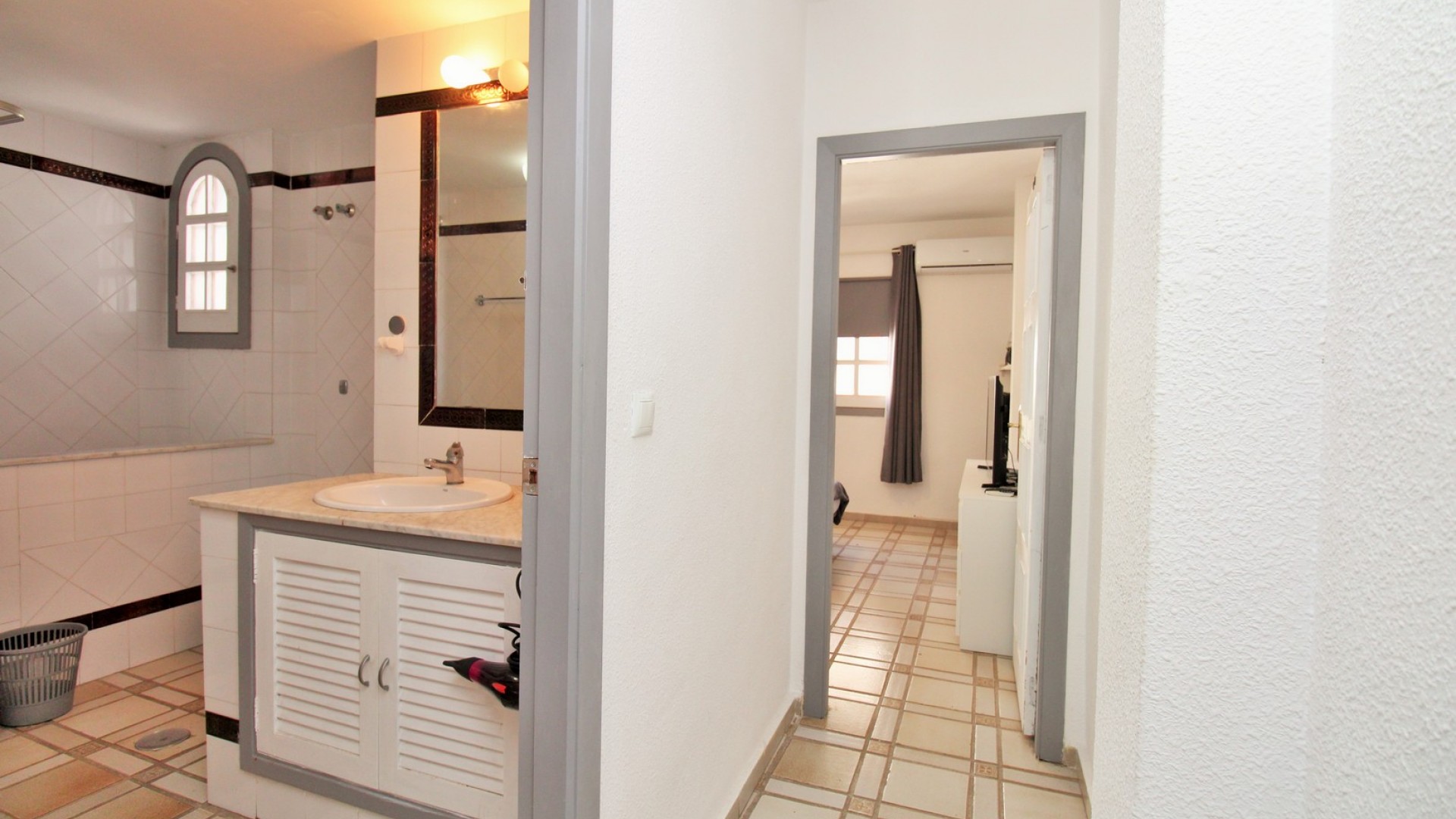 Sprzedaż - Apartament mieszkanie -
Villamartín