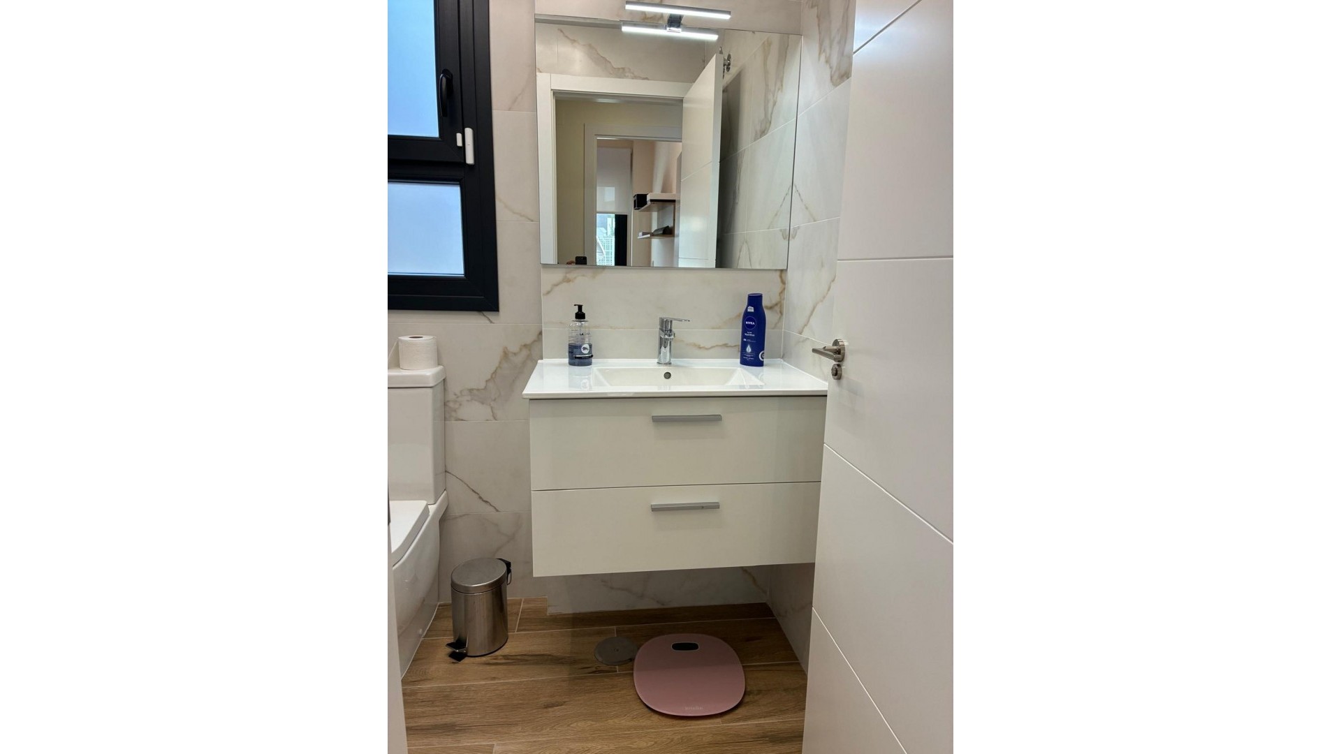 Sprzedaż - Apartament mieszkanie -
Villamartín