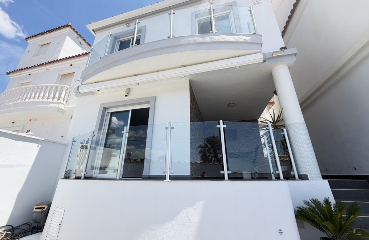 Sprzedaż - Apartament / Mieszkanie -
Villamartín