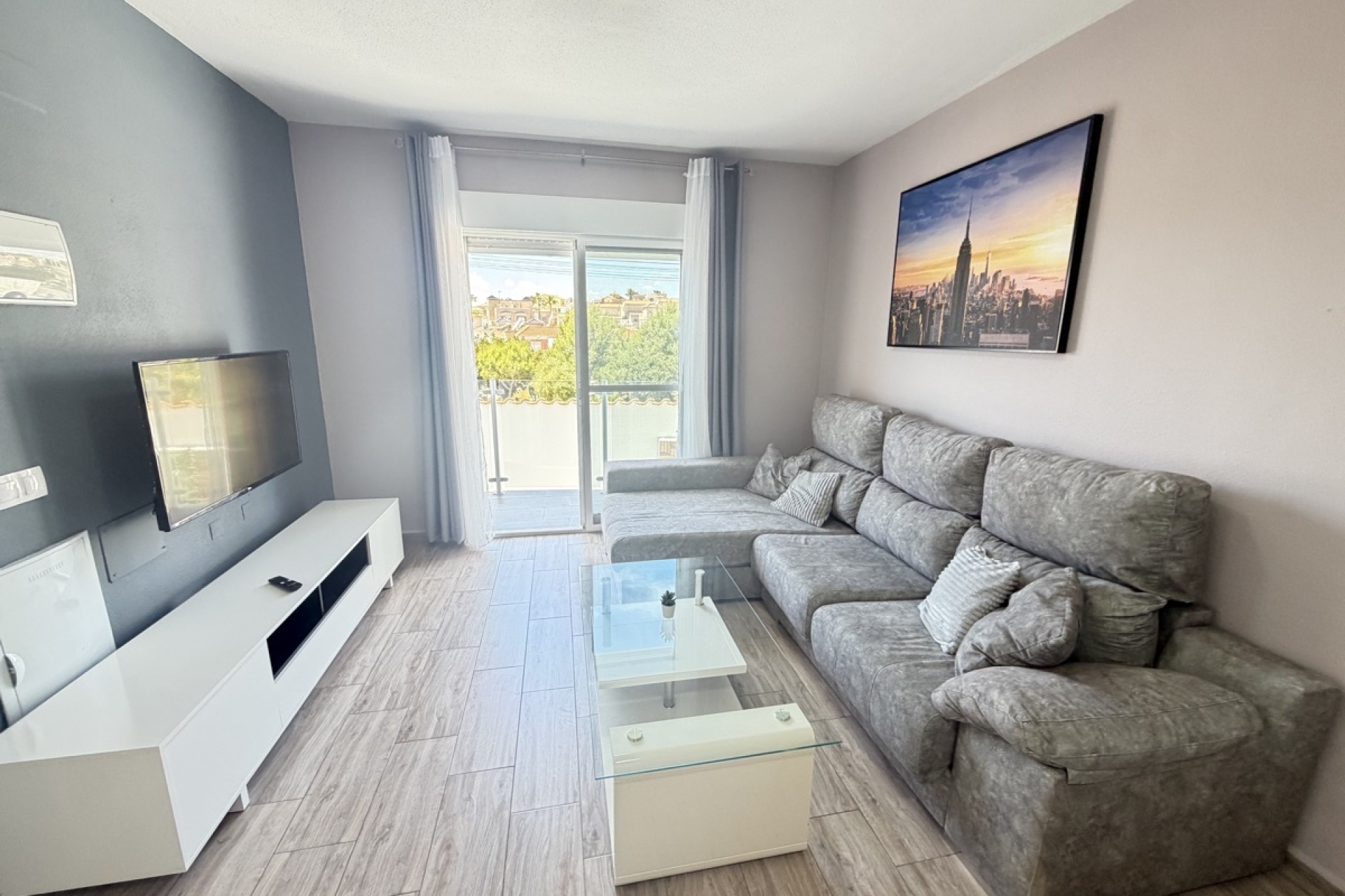 Sprzedaż - Apartament / Mieszkanie -
Villamartín