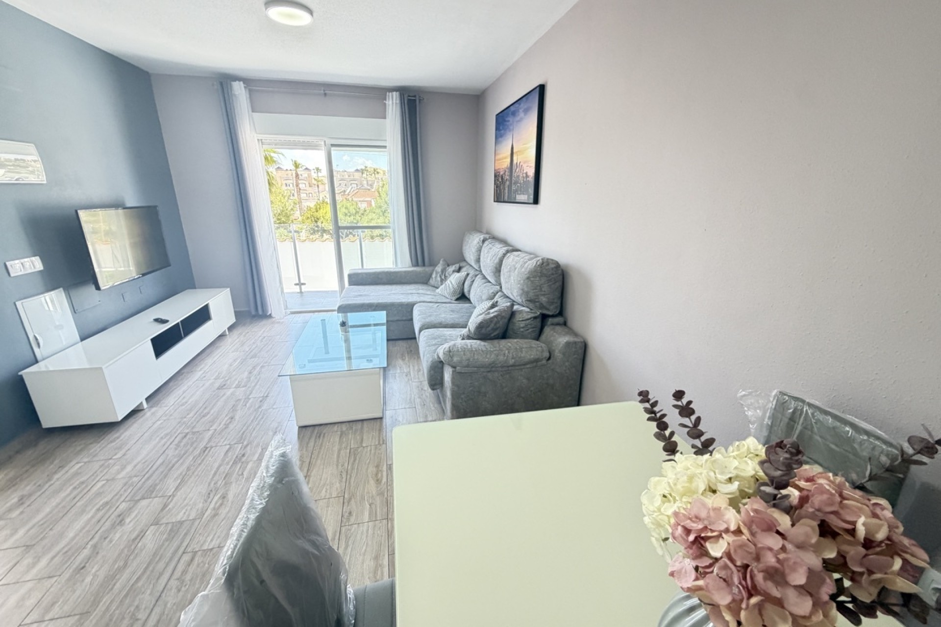 Sprzedaż - Apartament / Mieszkanie -
Villamartín