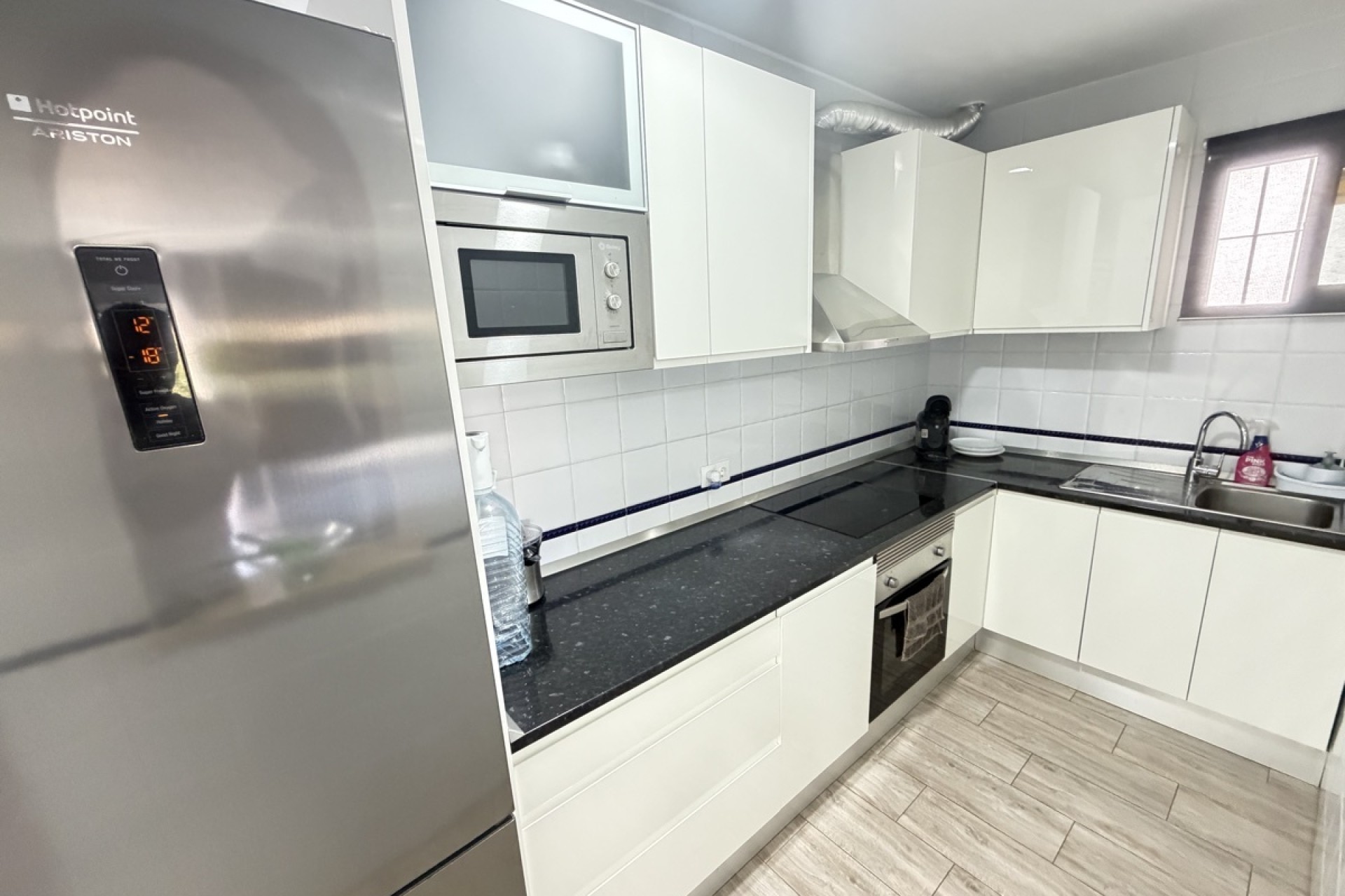 Sprzedaż - Apartament / Mieszkanie -
Villamartín