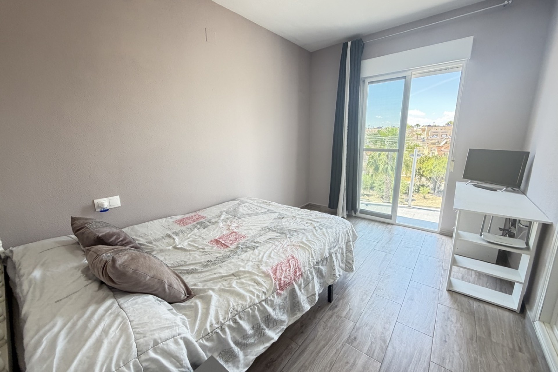 Sprzedaż - Apartament / Mieszkanie -
Villamartín