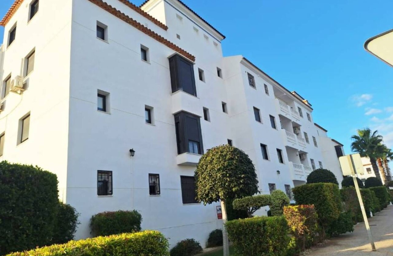 Sprzedaż - Apartament / Mieszkanie -
Villamartín