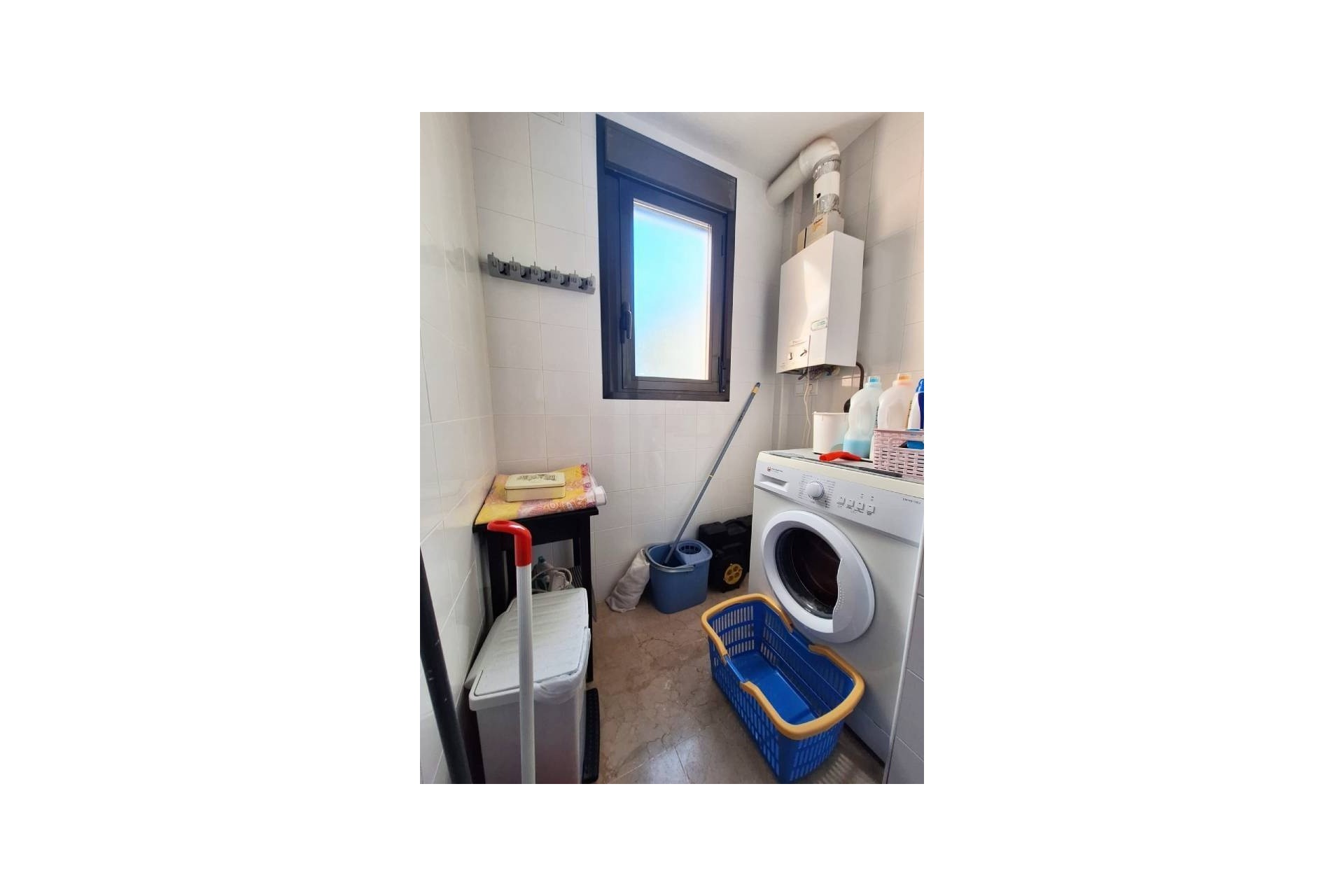 Sprzedaż - Apartament / Mieszkanie -
Villamartín