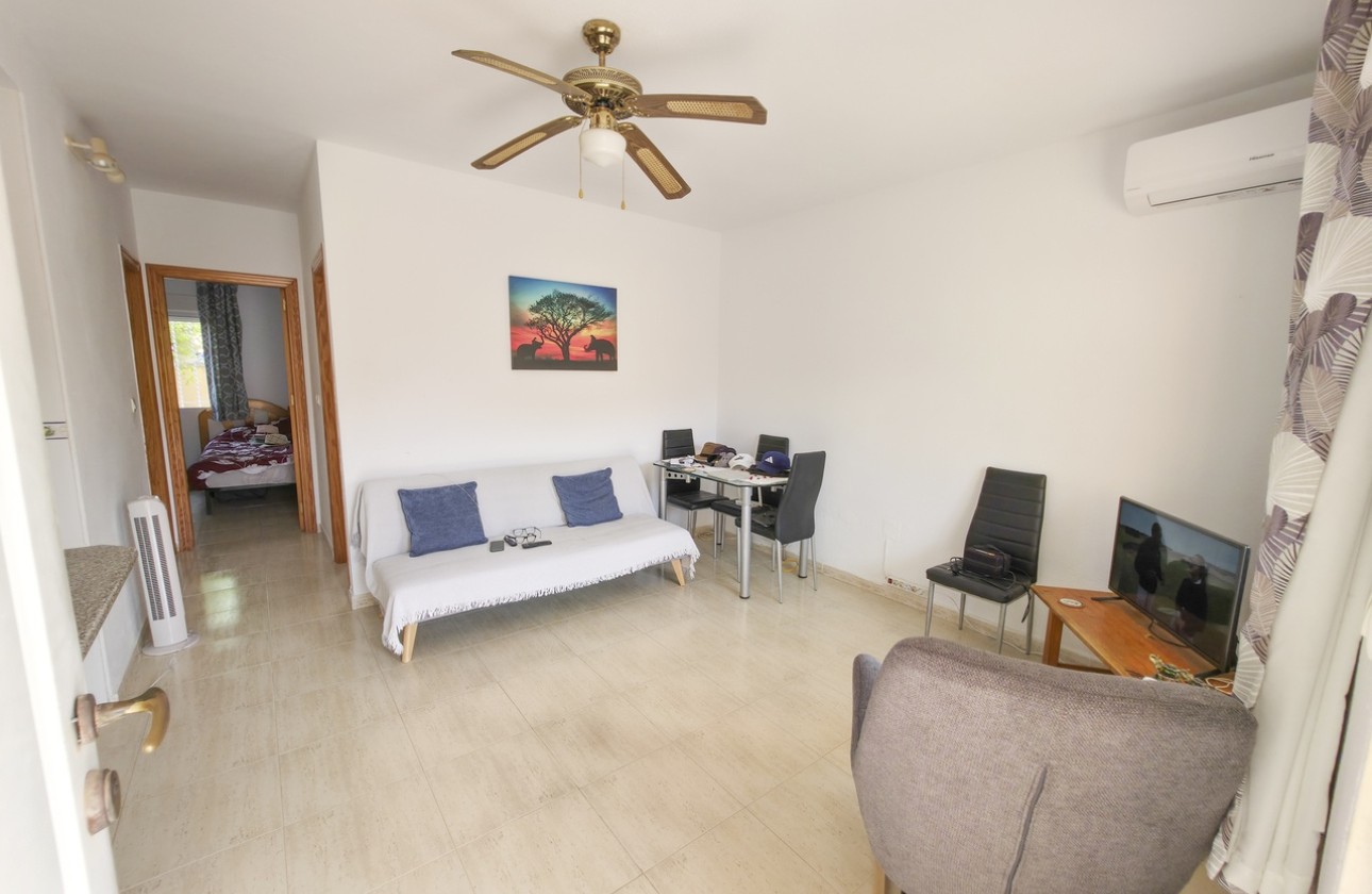 Sprzedaż - Apartament / Mieszkanie -
Villamartín