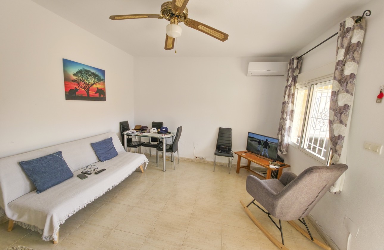 Sprzedaż - Apartament / Mieszkanie -
Villamartín