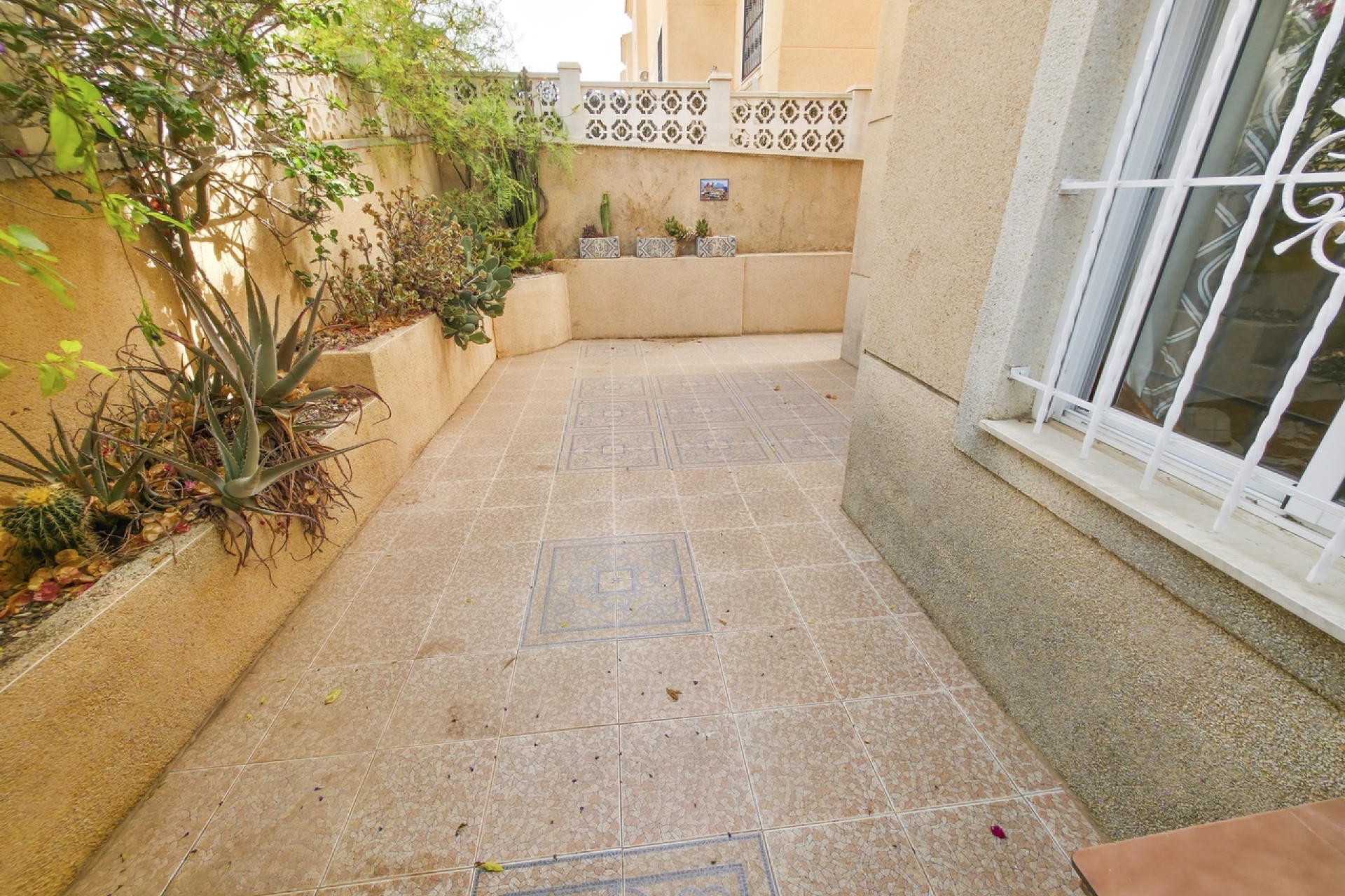 Sprzedaż - Apartament / Mieszkanie -
Villamartín
