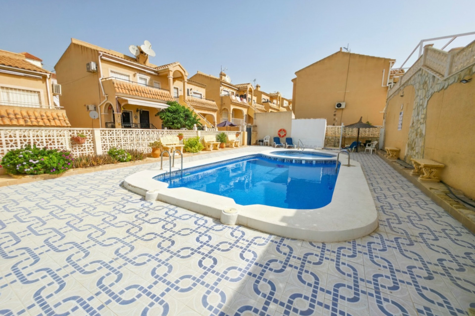 Sprzedaż - Apartament / Mieszkanie -
Villamartín