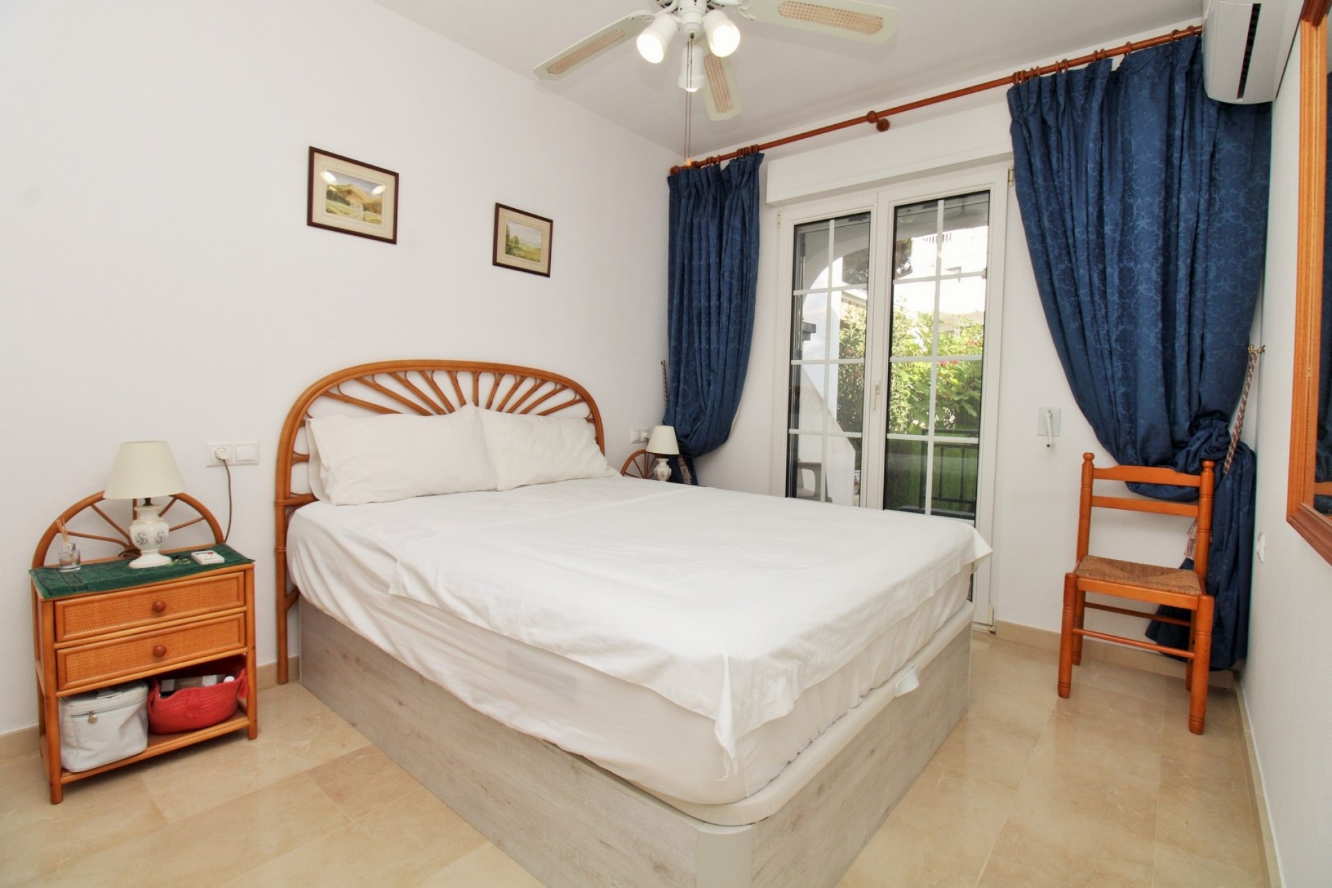 Sprzedaż - Apartament / Mieszkanie -
Villamartín