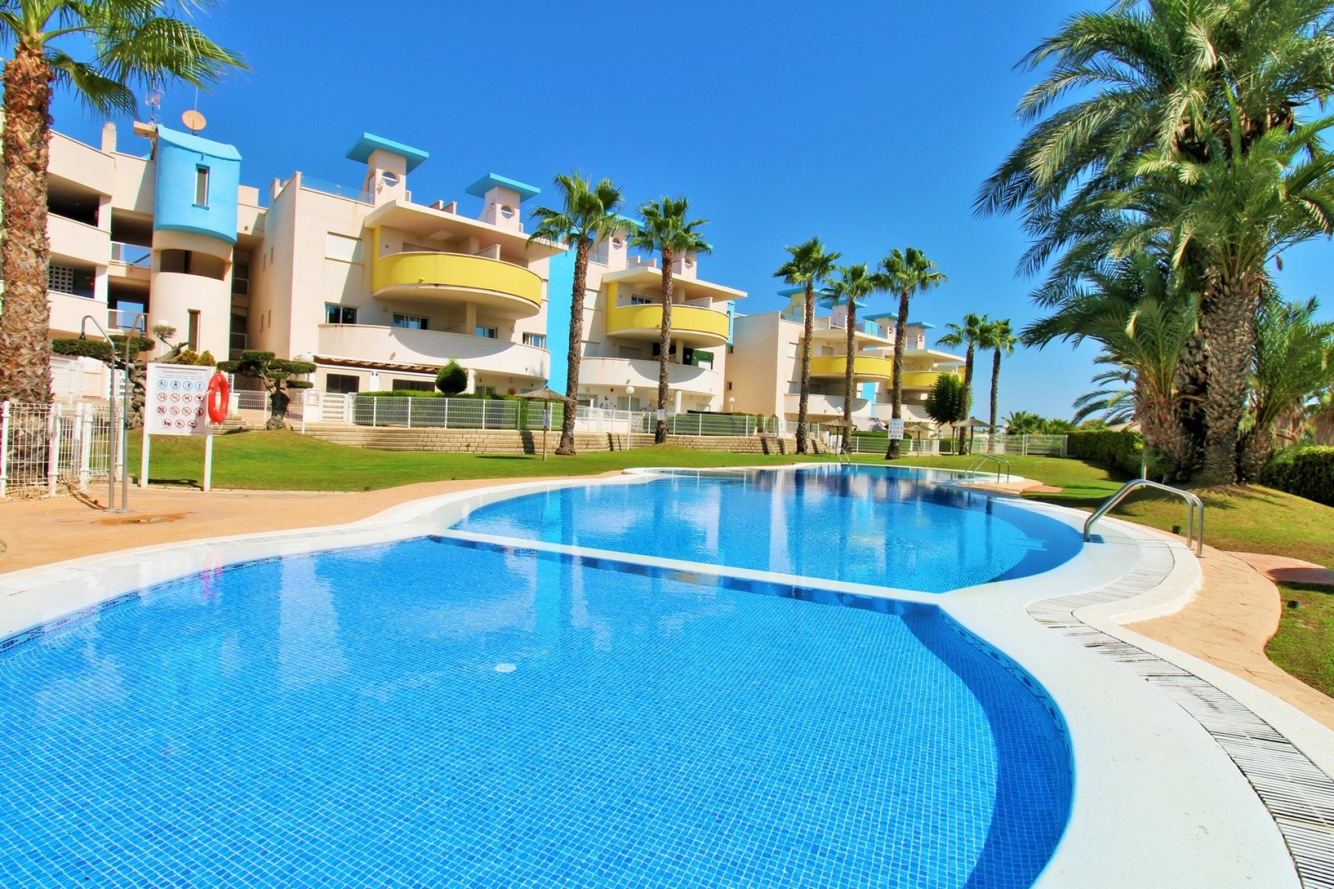 Sprzedaż - Apartament / Mieszkanie -
Villamartín