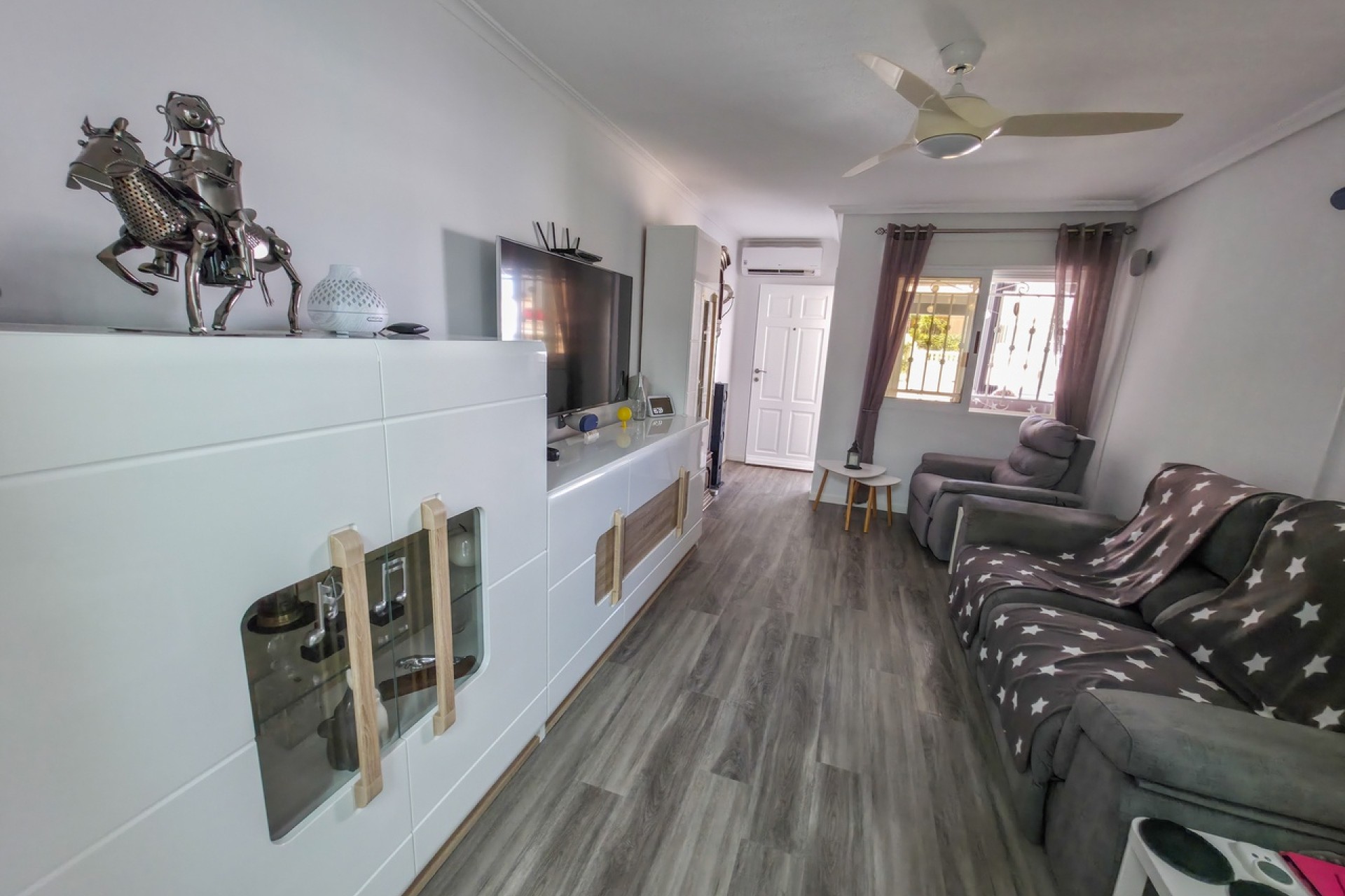 Sprzedaż - Apartament / Mieszkanie -
Vistabella Golf Entre Naranjos - Inland