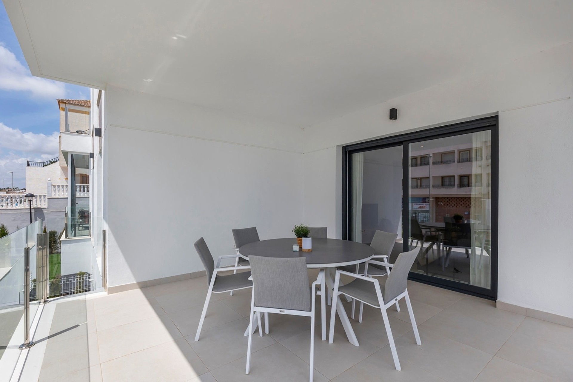 Sprzedaż - Apartament / Mieszkanie -
Vistabella Golf - Entre Naranjos Vistabella Golf