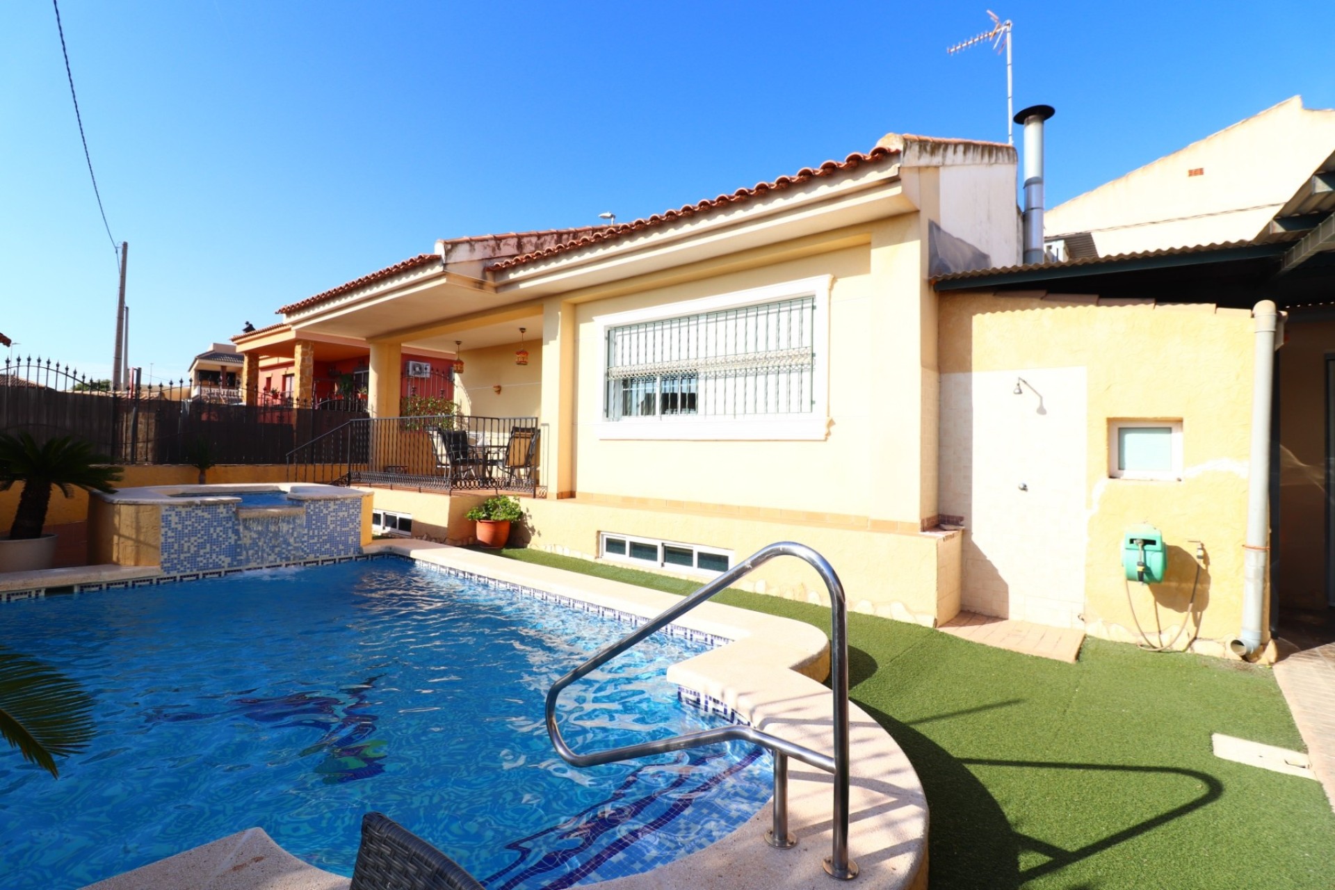 Sprzedaż - Detached Villa -
Almoradí - El Saladar