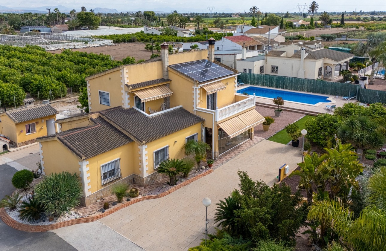 Sprzedaż - Detached Villa -
Elche - La Hoya