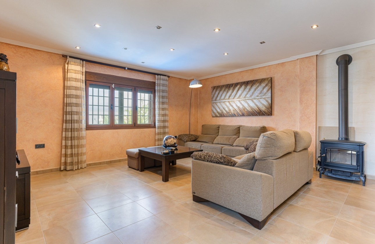 Sprzedaż - Detached Villa -
Los Montesinos - La Herrada