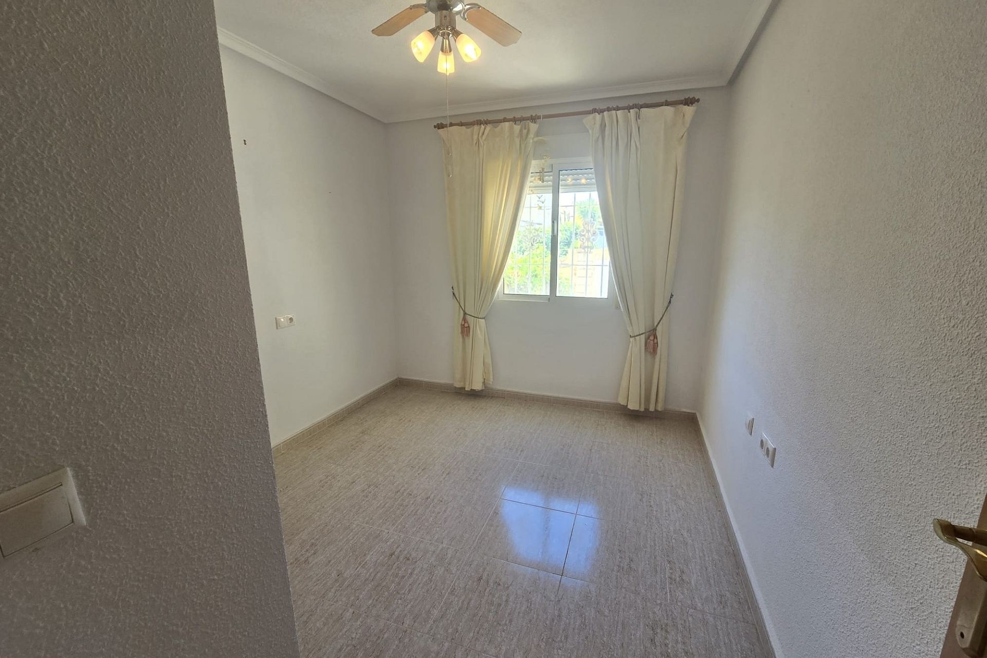 Sprzedaż - Detached Villa -
Monforte del Cid