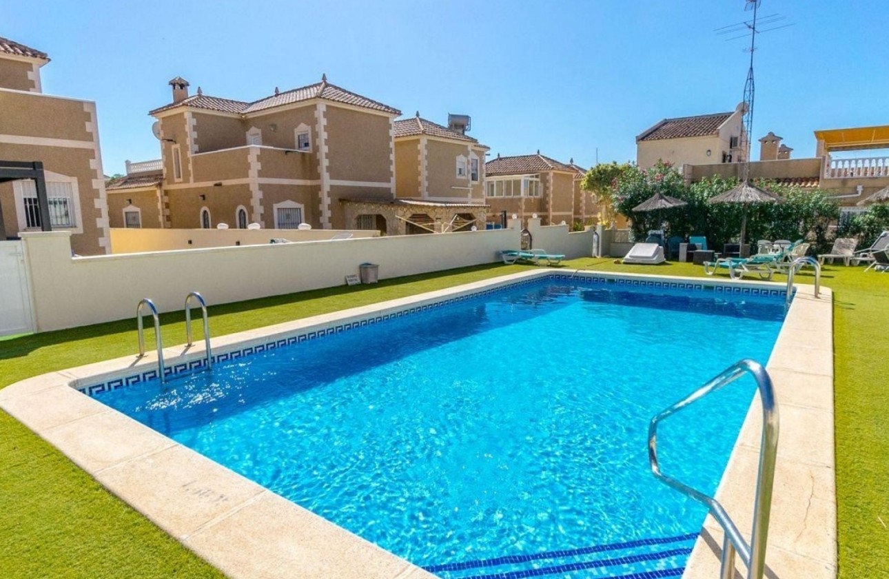 Sprzedaż - Detached Villa -
Orihuela Costa - Villamartín