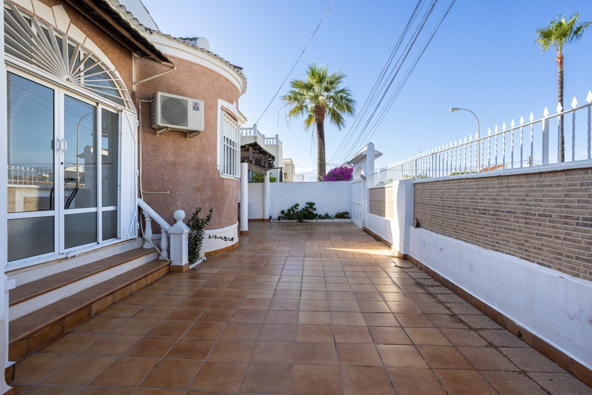 Sprzedaż - Detached Villa -
Torrevieja - Urbanización San Luis