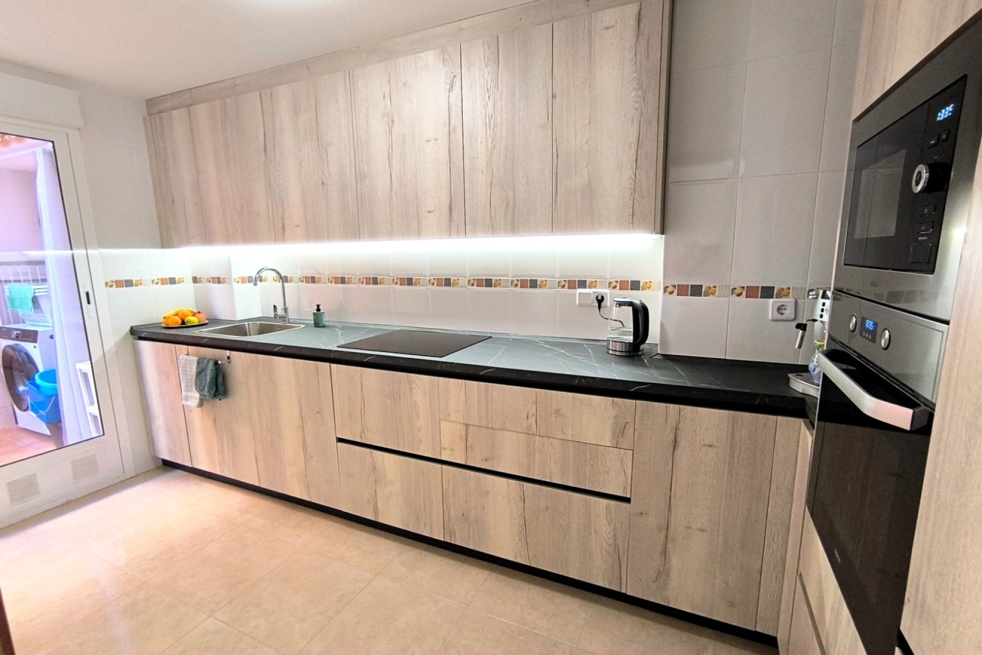 Sprzedaż - Dom miejski -
Bigastro