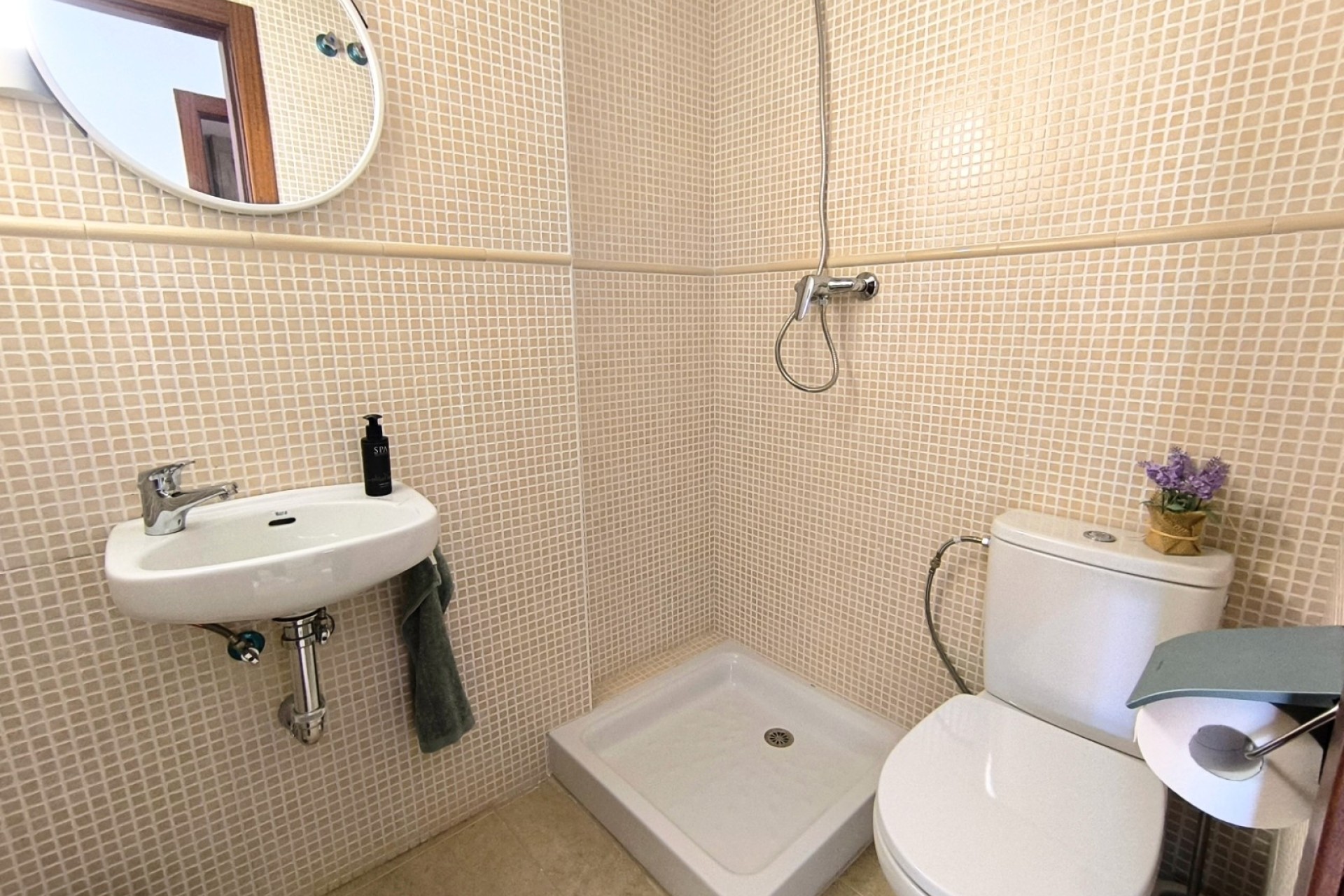 Sprzedaż - Dom miejski -
Bigastro