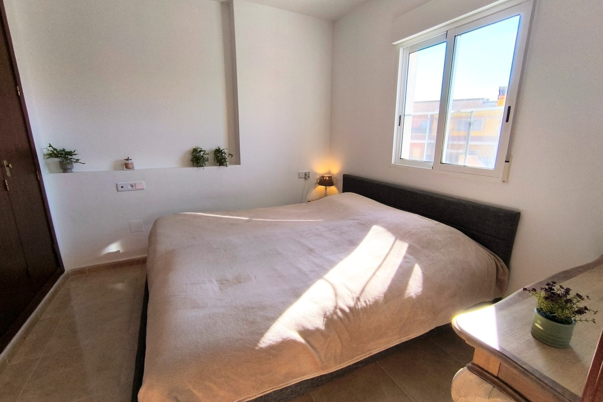 Sprzedaż - Dom miejski -
Bigastro