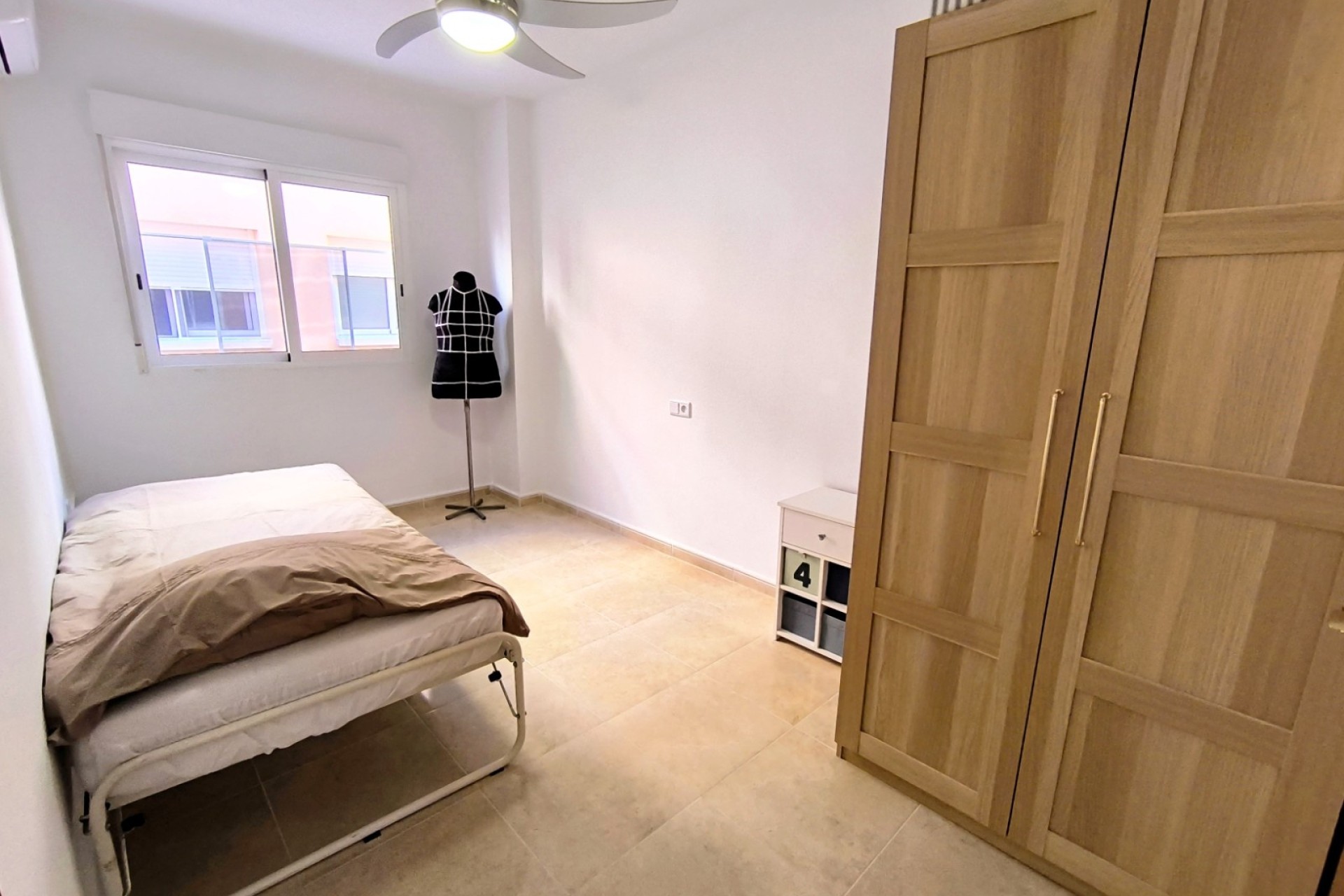 Sprzedaż - Dom miejski -
Bigastro