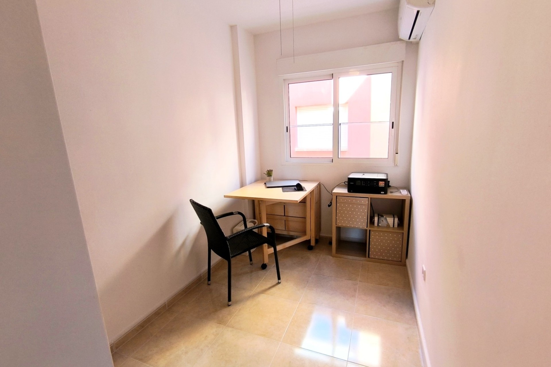 Sprzedaż - Dom miejski -
Bigastro