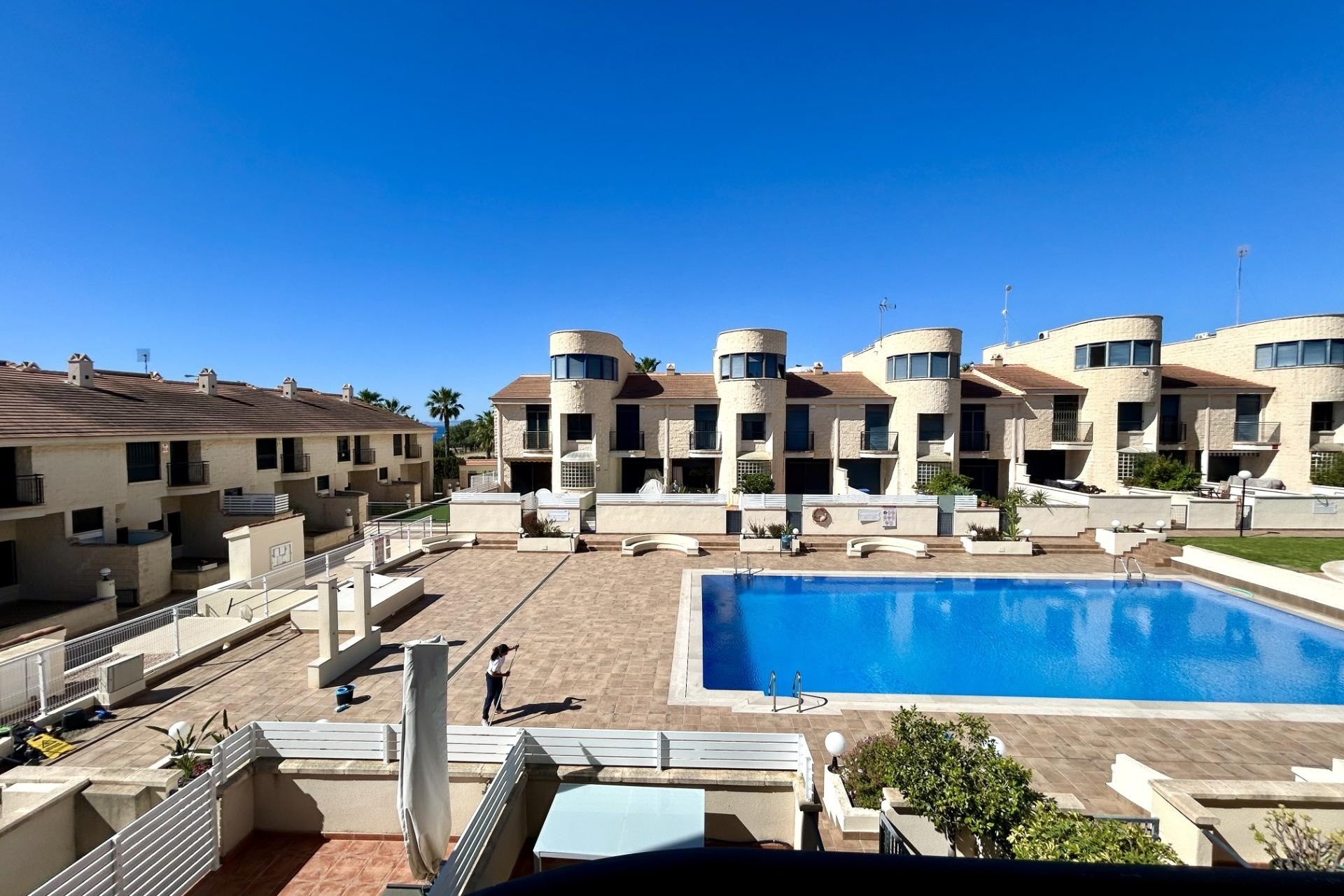 Sprzedaż - Dom miejski -
Cabo Roig