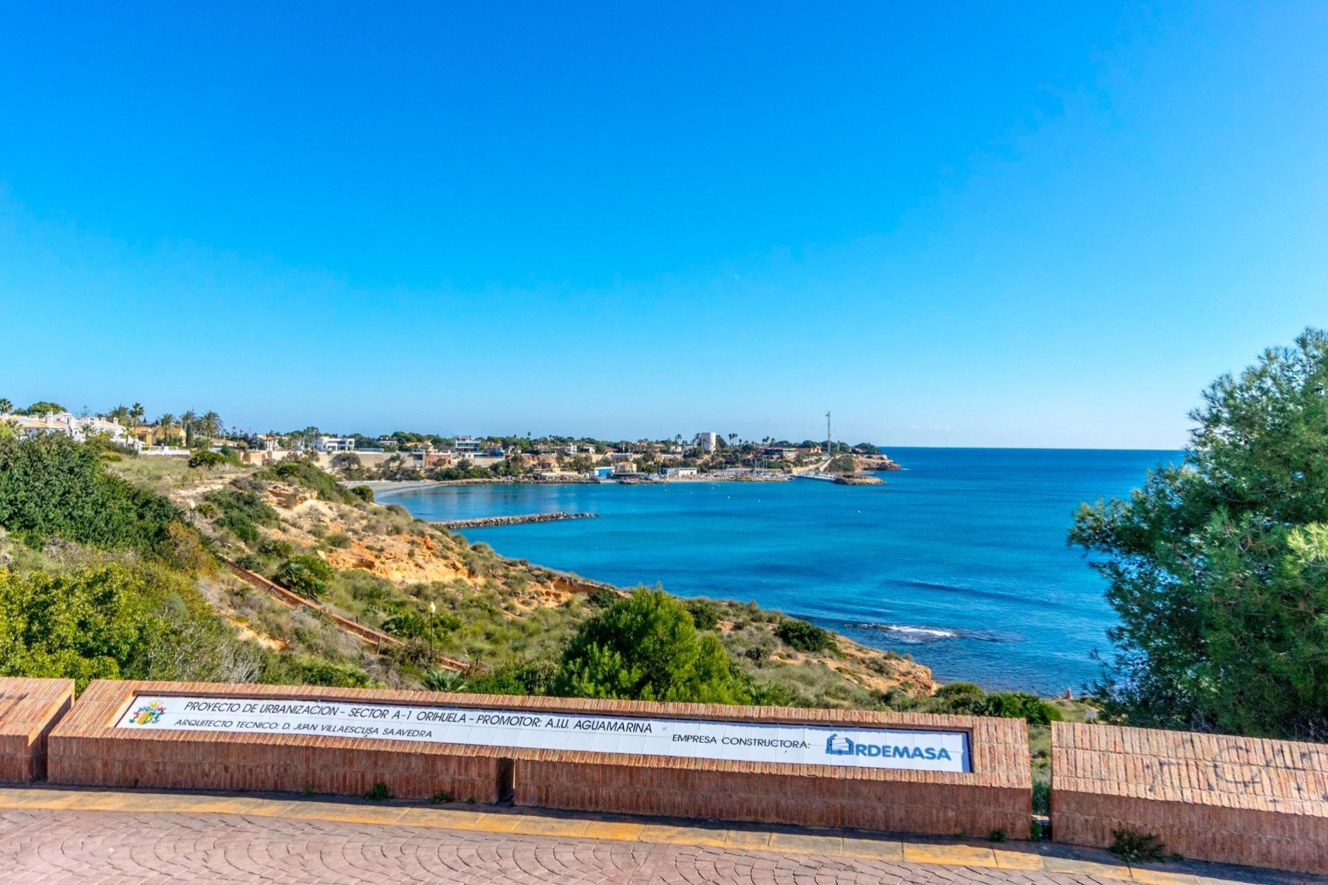 Sprzedaż - Dom miejski -
Cabo Roig