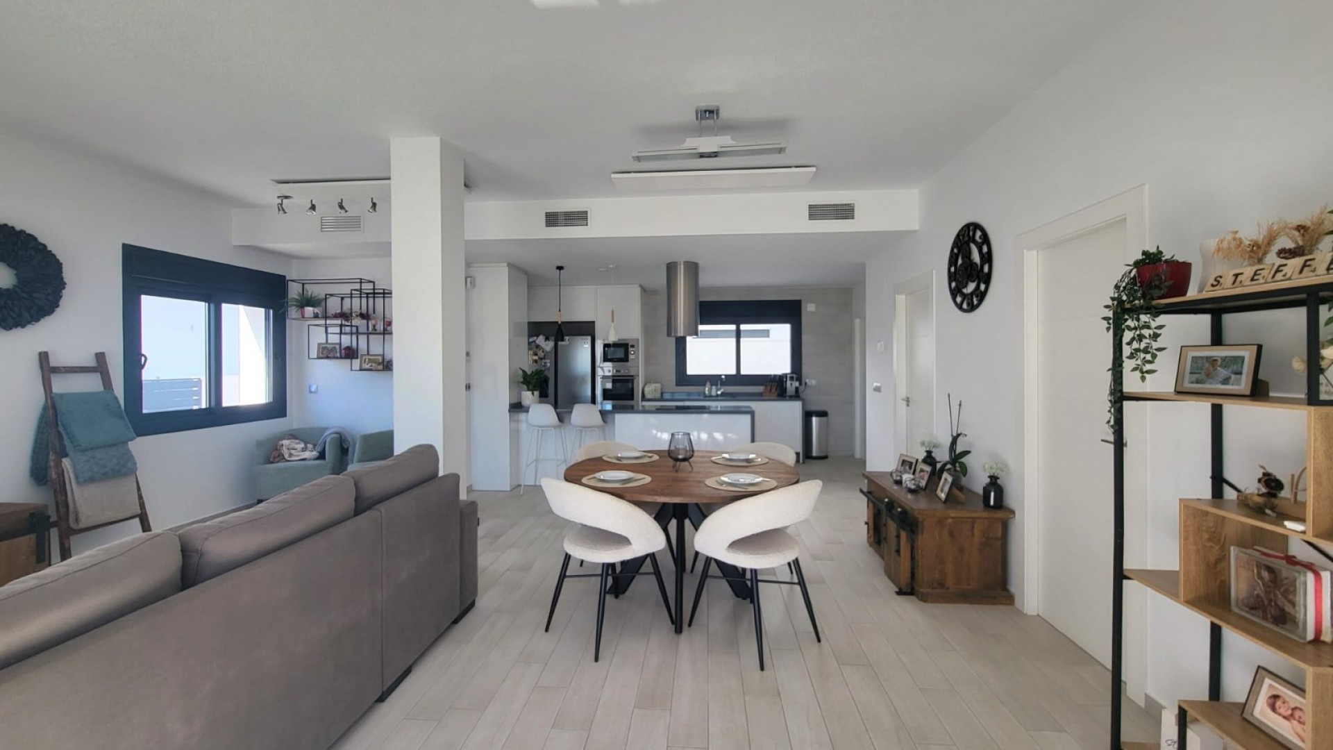 Sprzedaż - Dom miejski -
Daya Vieja