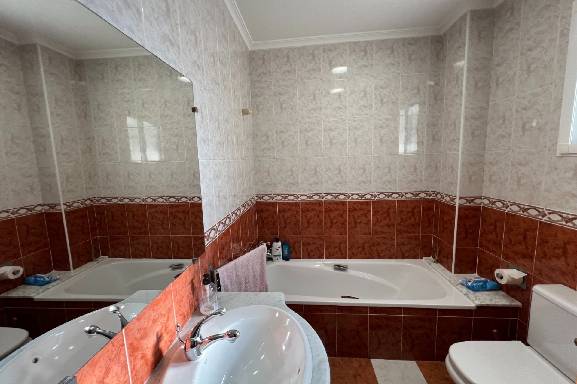 Sprzedaż - Dom miejski -
Hondón de las Nieves