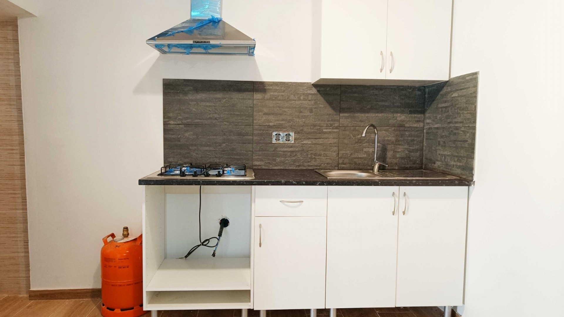 Sprzedaż - Dom miejski -
Hondón de los Fráiles