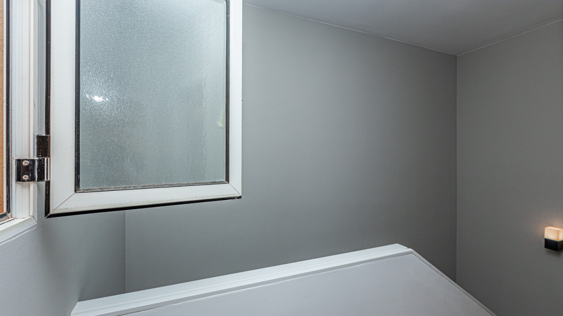 Sprzedaż - Dom miejski -
Los Altos