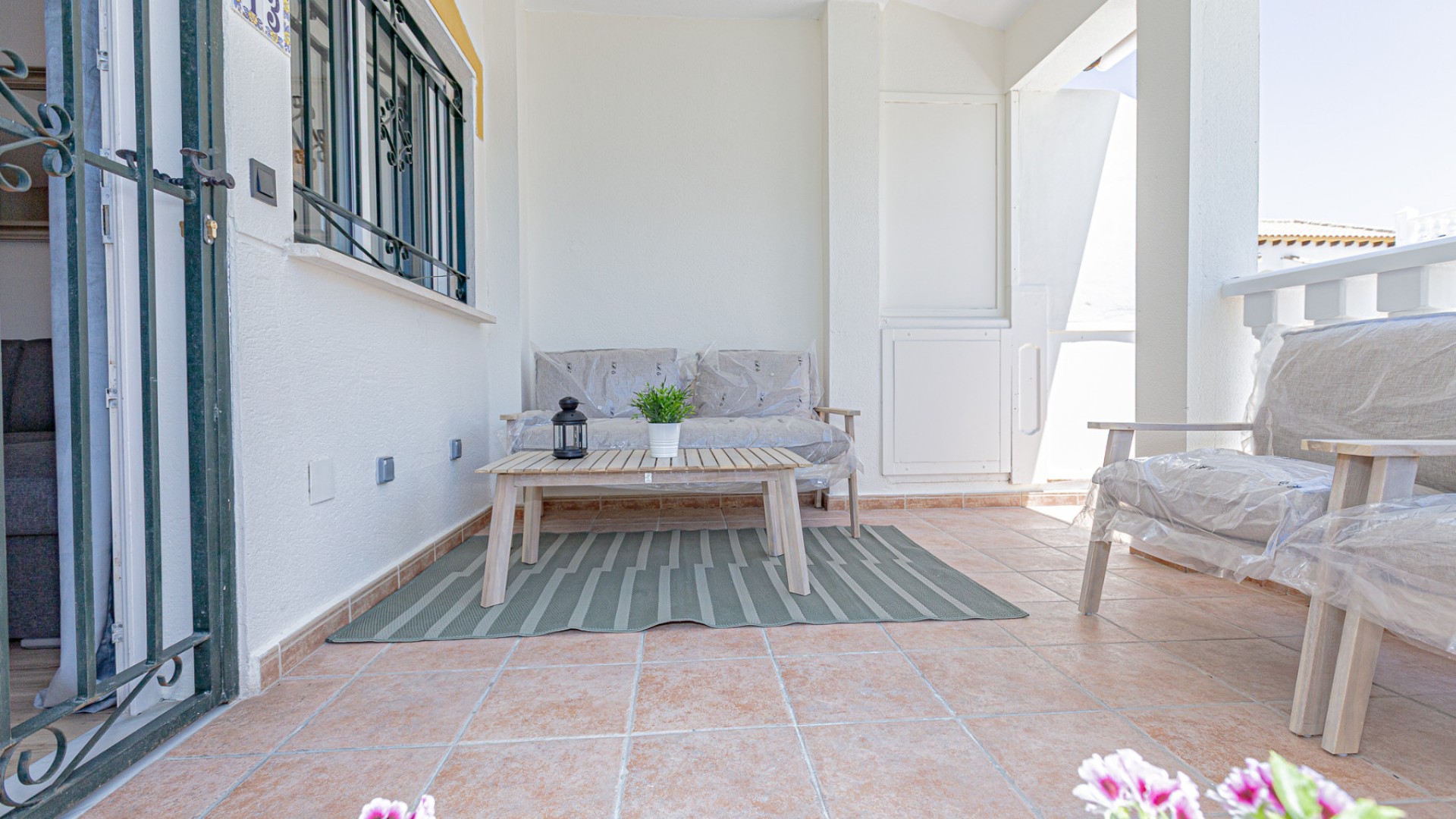 Sprzedaż - Dom miejski -
Los Altos