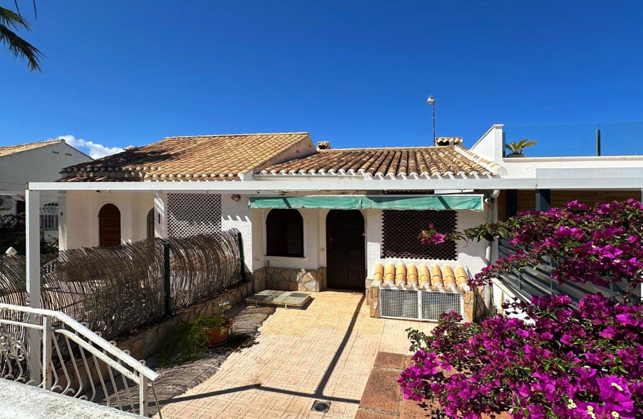 Sprzedaż - Dom miejski -
Orihuela Costa - Costa Blanca
