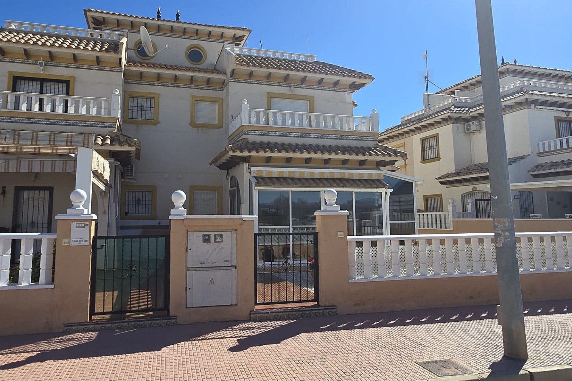 Sprzedaż - Dom miejski -
Orihuela Costa - Costa Blanca