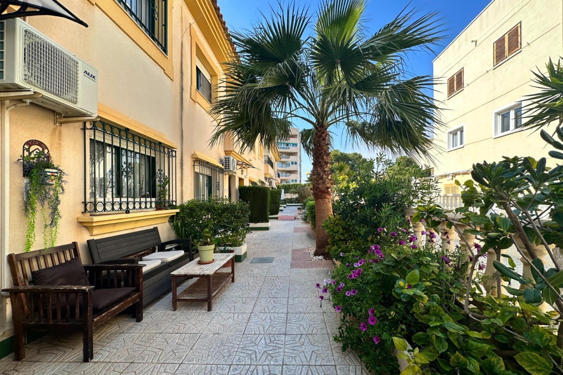 Sprzedaż - Dom miejski -
Orihuela Costa - Costa Blanca
