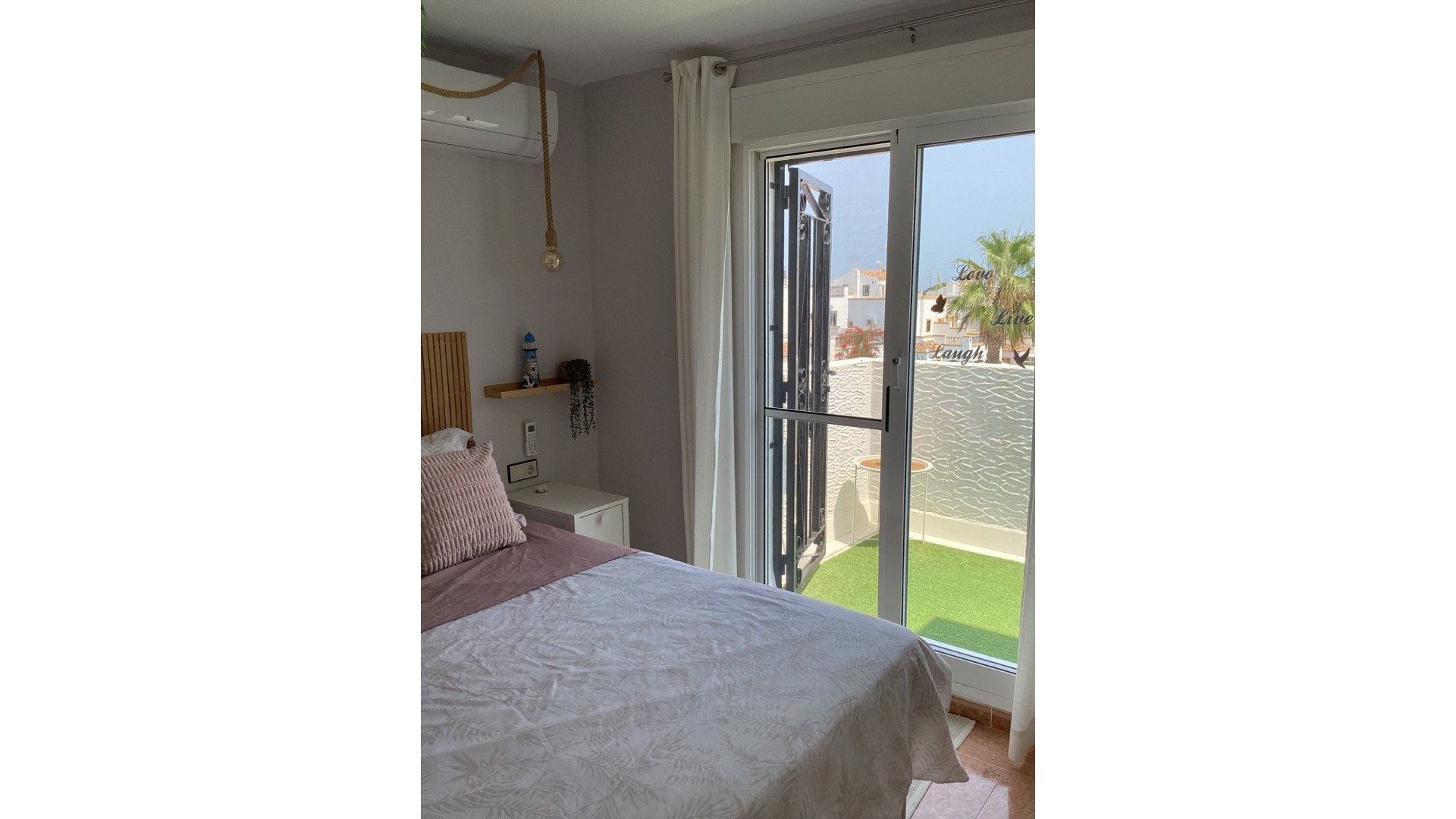 Sprzedaż - Dom miejski -
Orihuela Costa - Los Altos