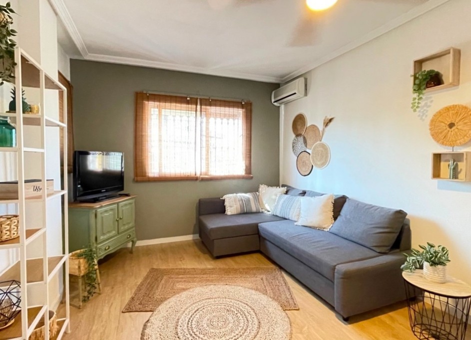 Sprzedaż - Dom miejski -
Orihuela Costa - Villamartín