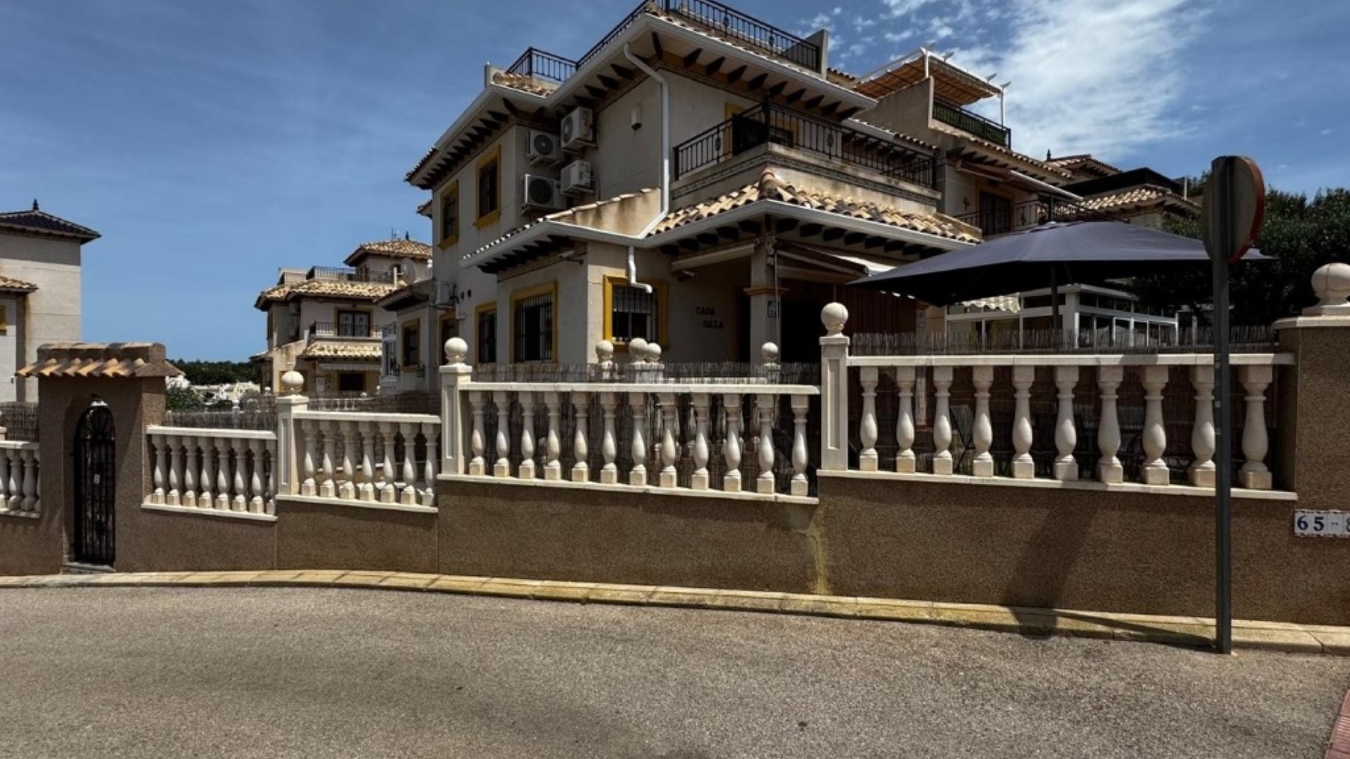 Sprzedaż - Dom miejski -
Orihuela Costa - Villamartín