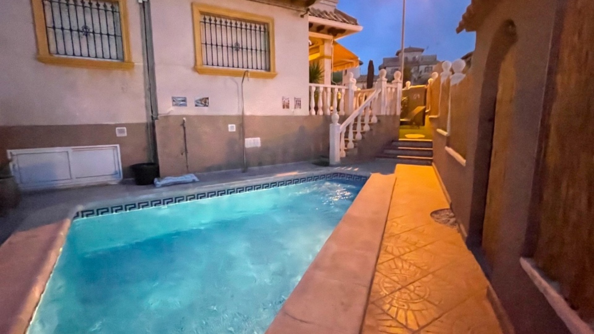 Sprzedaż - Dom miejski -
Orihuela Costa - Villamartín