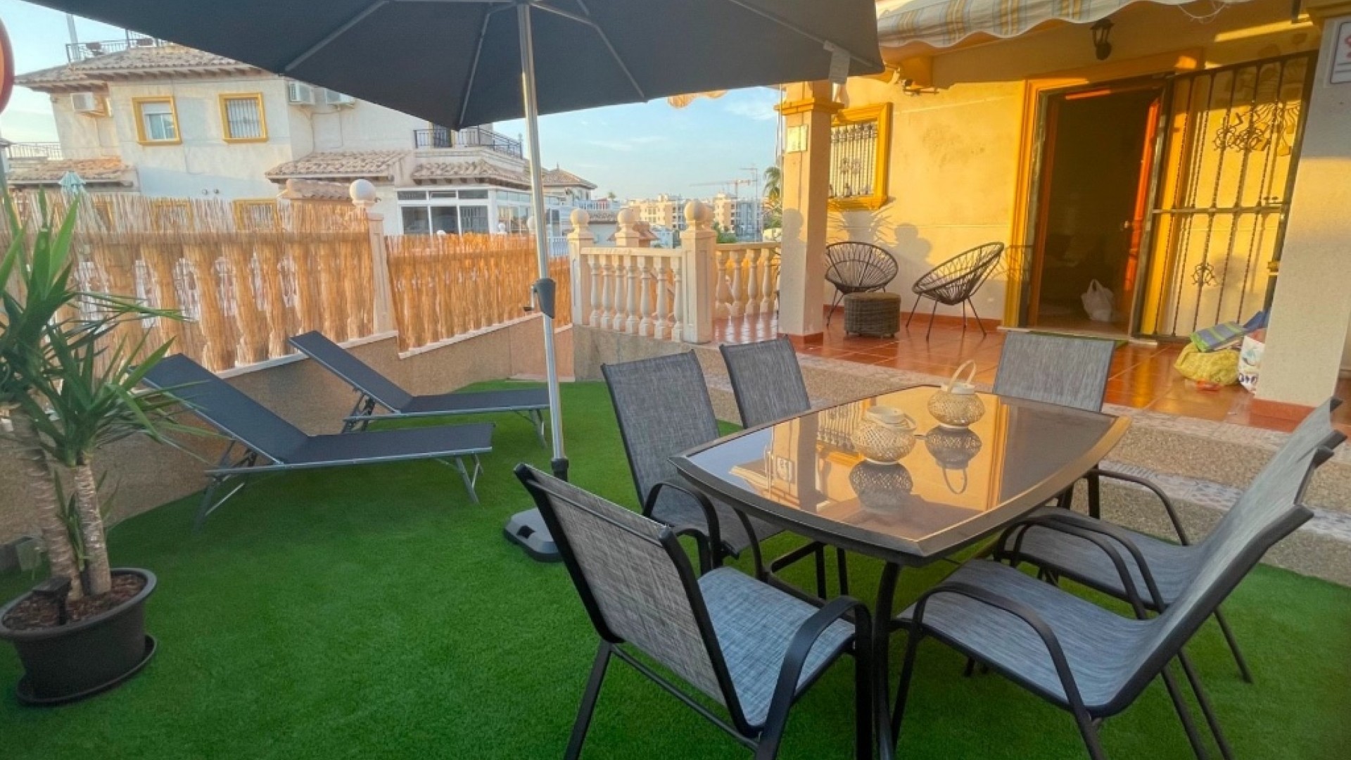 Sprzedaż - Dom miejski -
Orihuela Costa - Villamartín